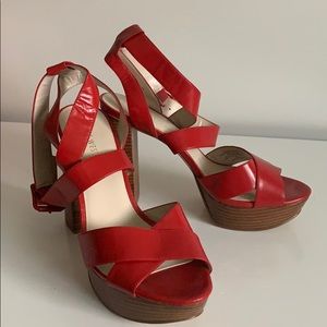 Nine West red platform sandal